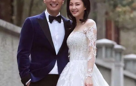 世俱杯买球平台-2016年，张雨绮和相识70天的富商袁巴元闪婚，火速生下一对龙凤胎